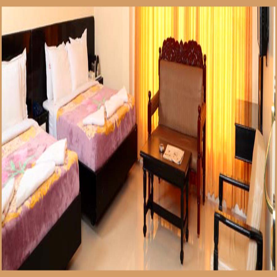 Hotel Sridevi Kanyakumari Buitenkant foto